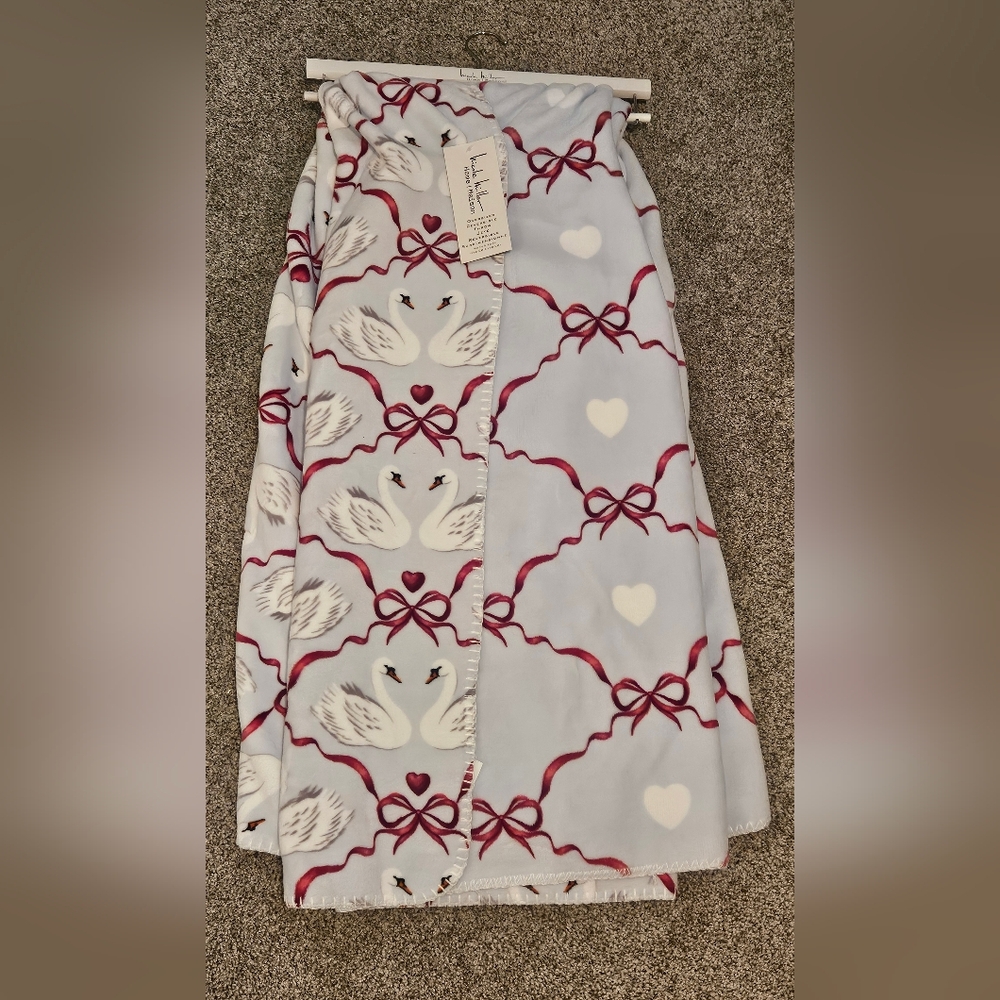 Nicole Miller SWANS & BOWS Oversized Reversible Throw Blanket Super Soft & Cozy